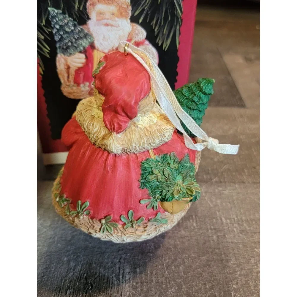 Hallmark 1996 Evergreen Santa ornament Xmas Decor‎ rustic